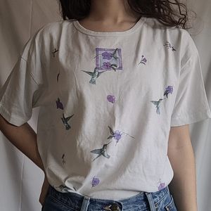 Vintage White Hummingbird Graphic Short Sleeve Tee Top